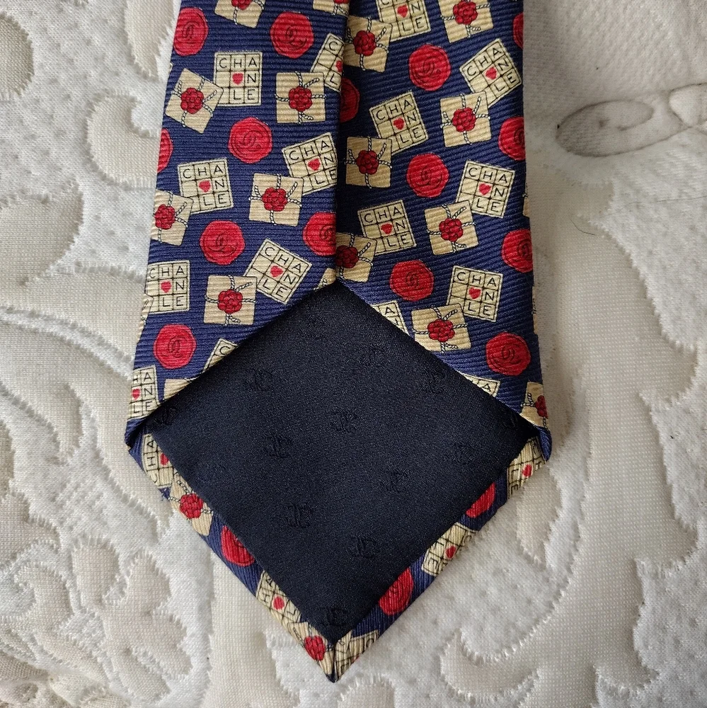 Silk Chanel Blue, Red, and Tan Tie EUC